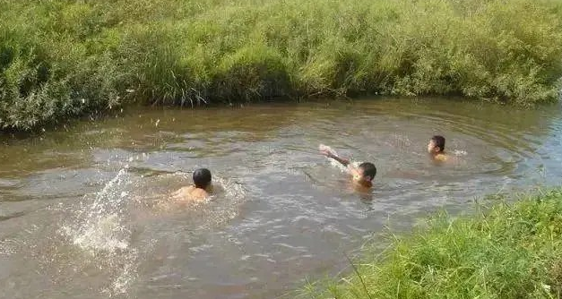 溺水的现场急救最关键